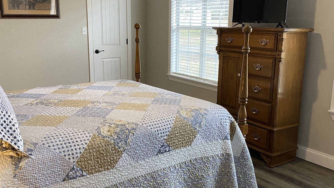 Photo of Bedroom in Howe