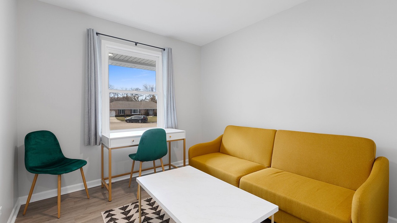 Photo of Livingroom in Oswego