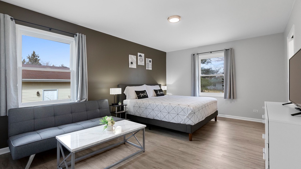 Photo of Bedroom in Oswego