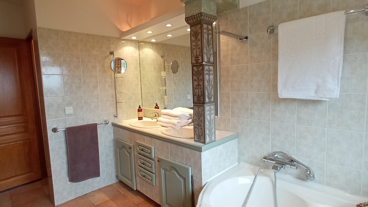 Photo of Bathroom in Bagnols-sur-Ceze