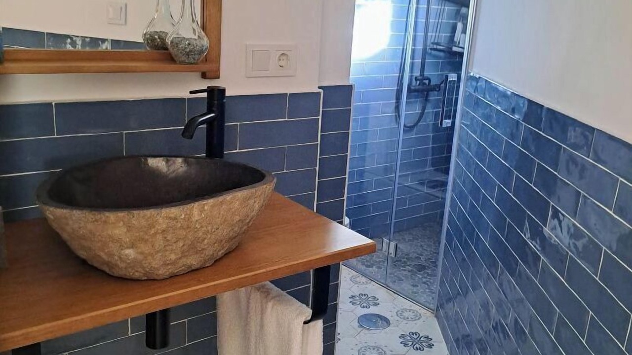 Photo of Bathroom in Garciotum