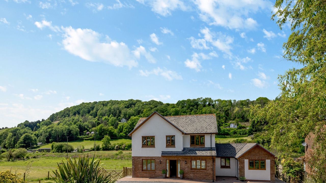 Photo of Others in Llandre