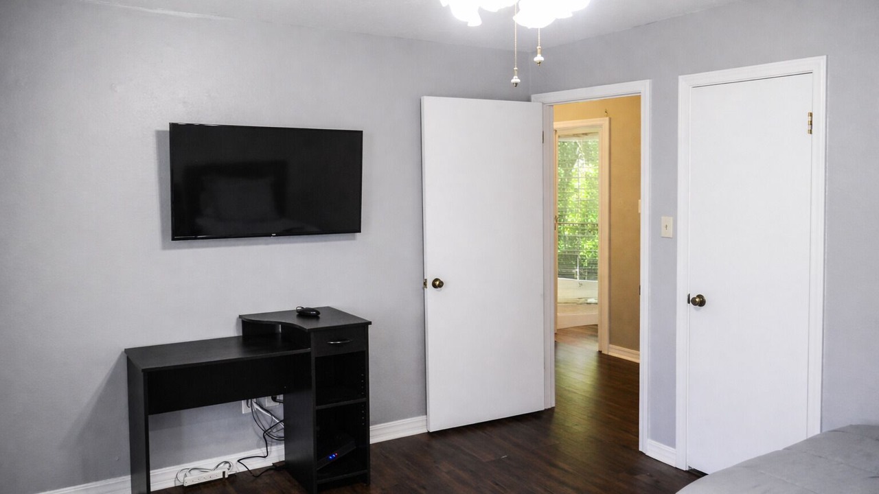 Photo of Bedroom in Shreveport