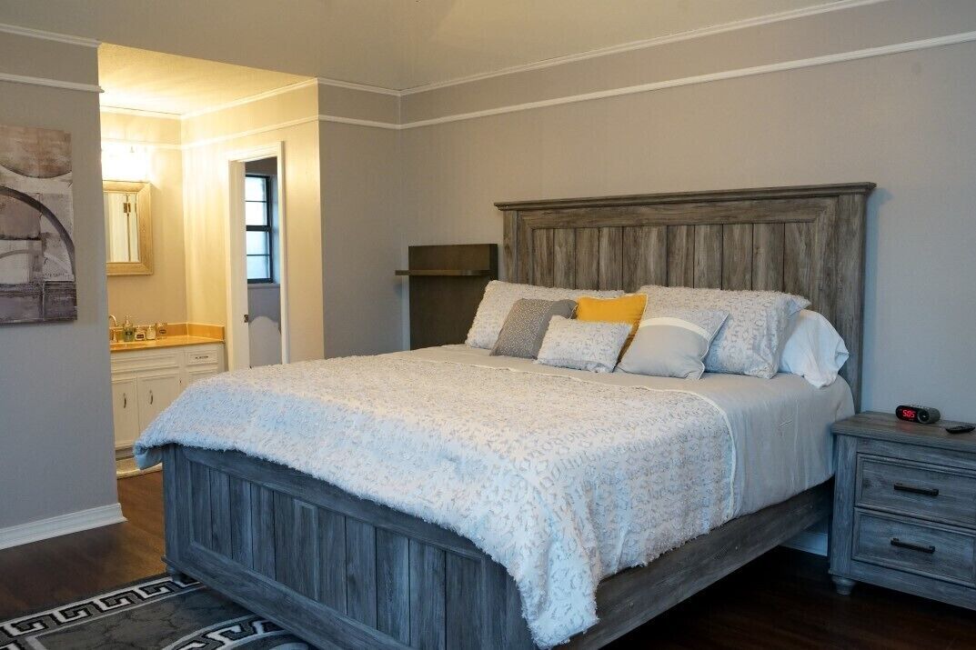 Photo of Bedroom in Shreveport