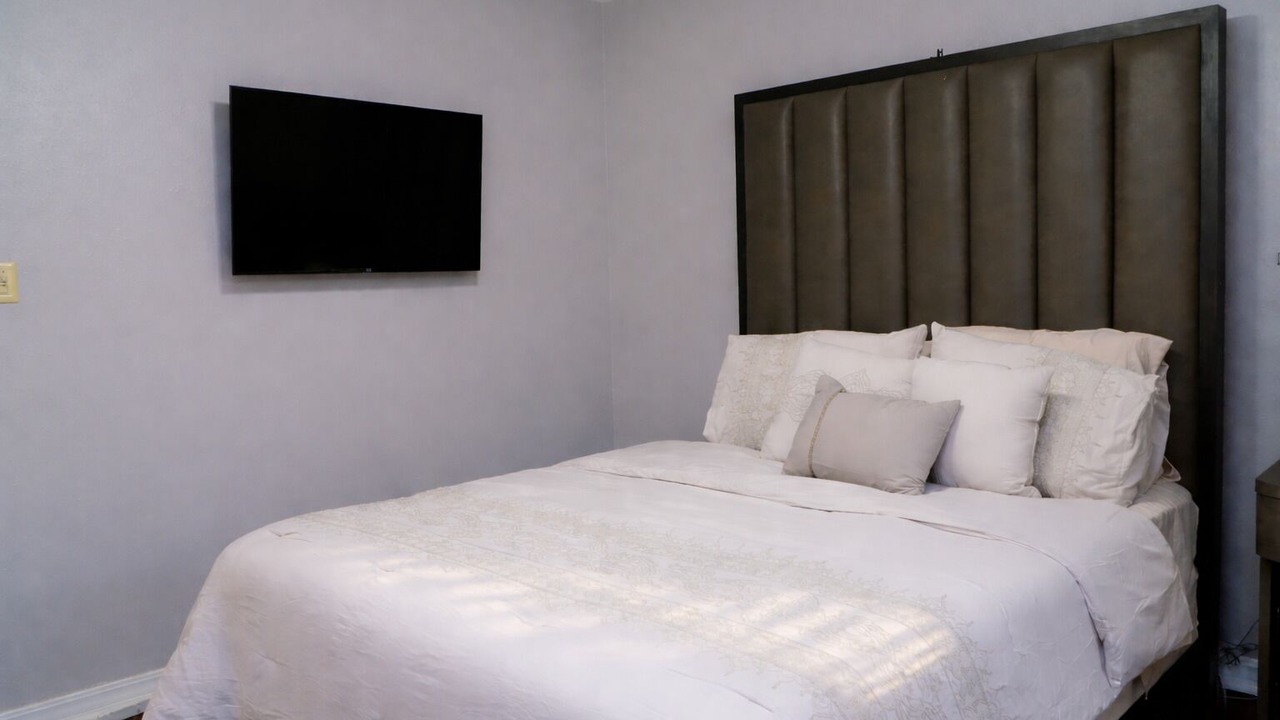Photo of Bedroom in Shreveport