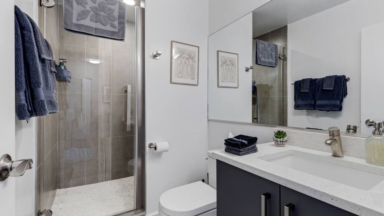 Photo of Bathroom in Printers Row