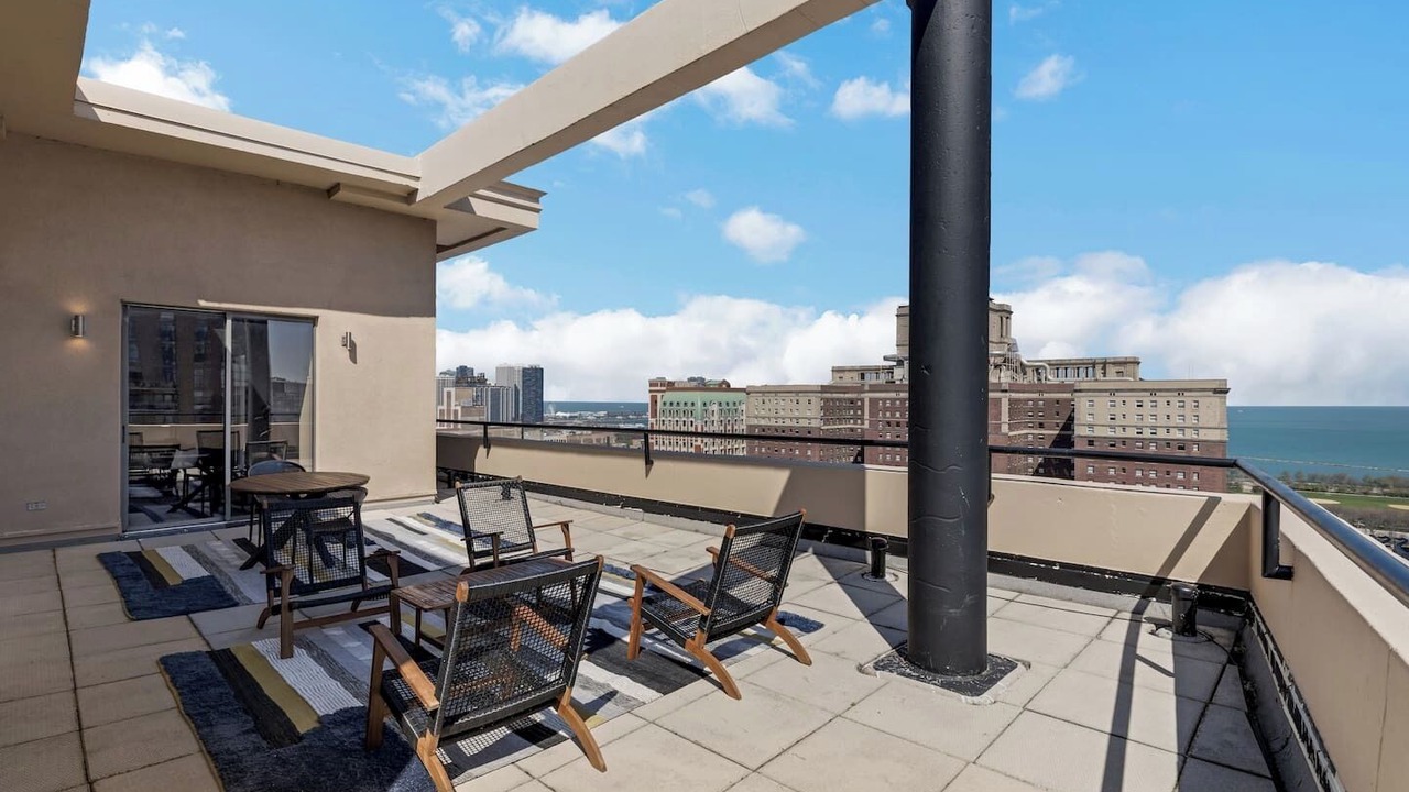 Photo of Outdoor in Printers Row