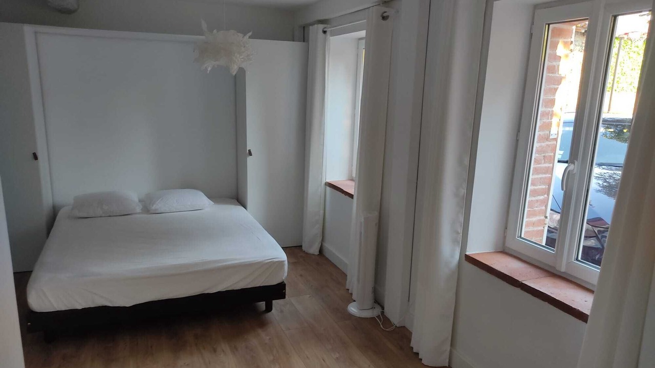 Photo of Bedroom in Labarthe-sur-Leze