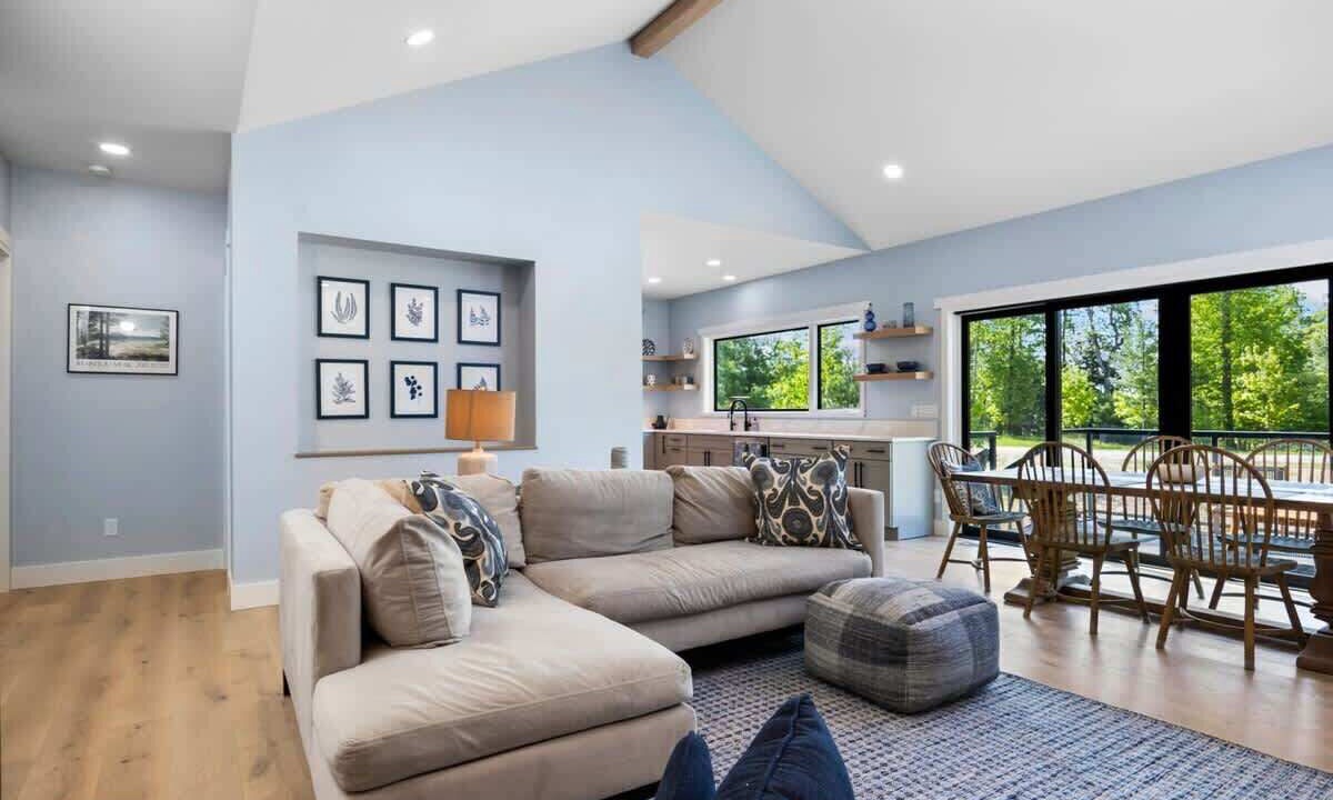 Photo of Livingroom in Glen Arbor