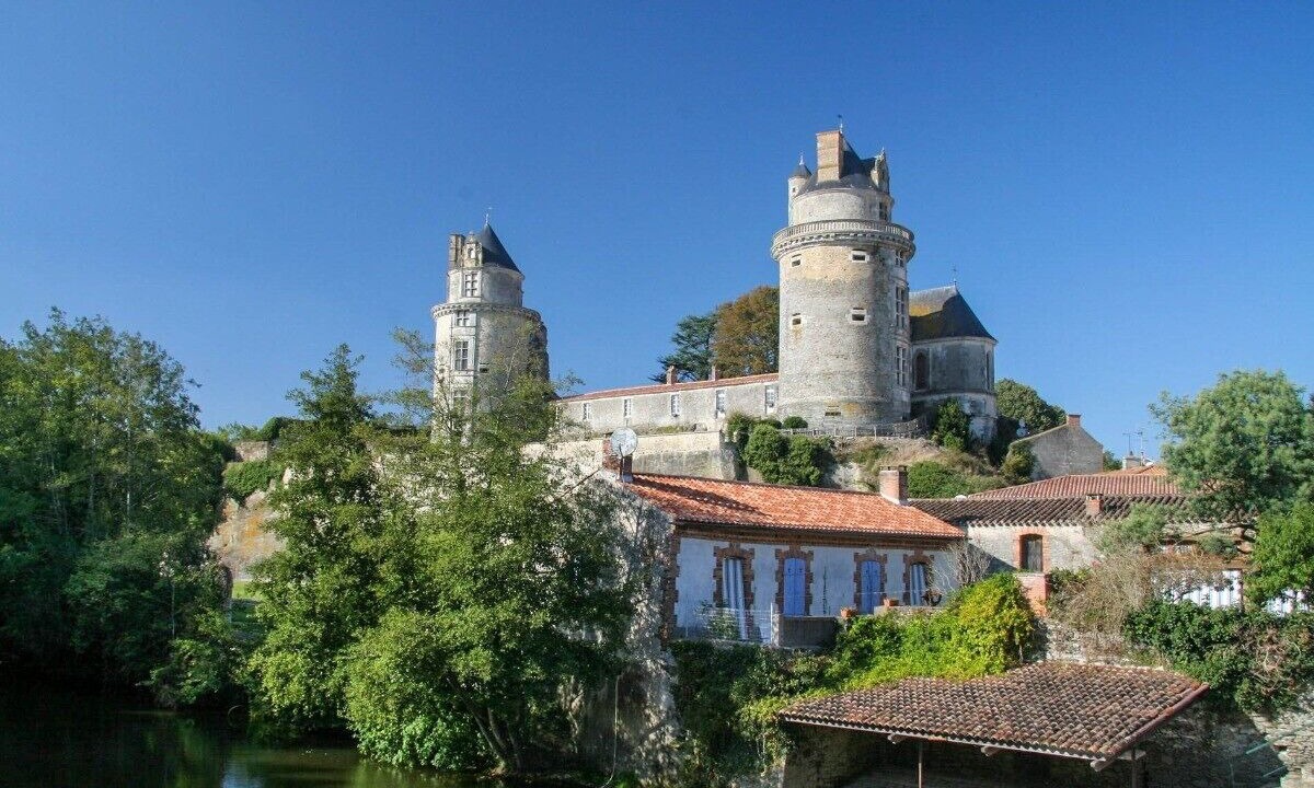 Photo of Others in Apremont