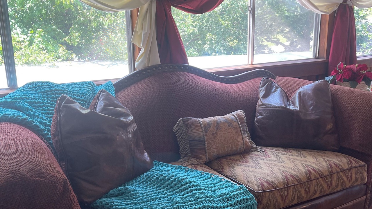 Photo of Livingroom in Rockaway Beach