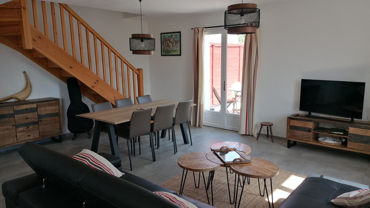 Photo of Livingroom in Sare