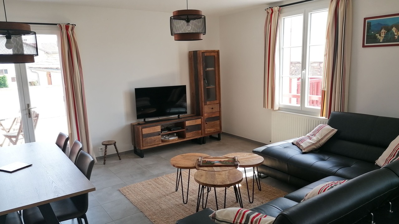 Photo of Livingroom in Sare