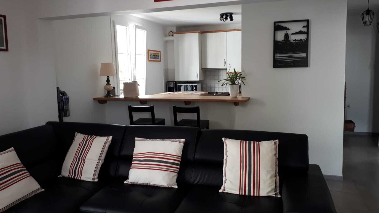 Photo of Livingroom in Sare