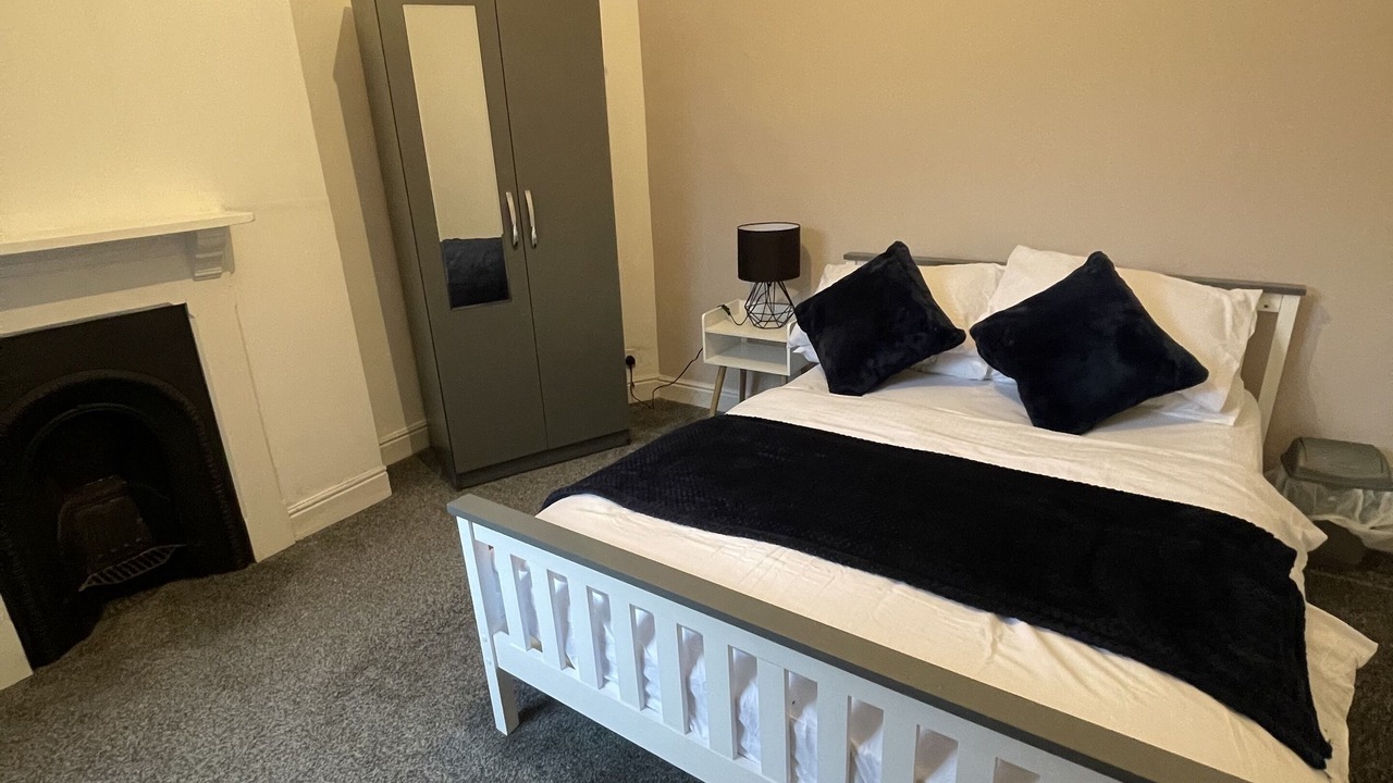 Photo of Bedroom in Cradley