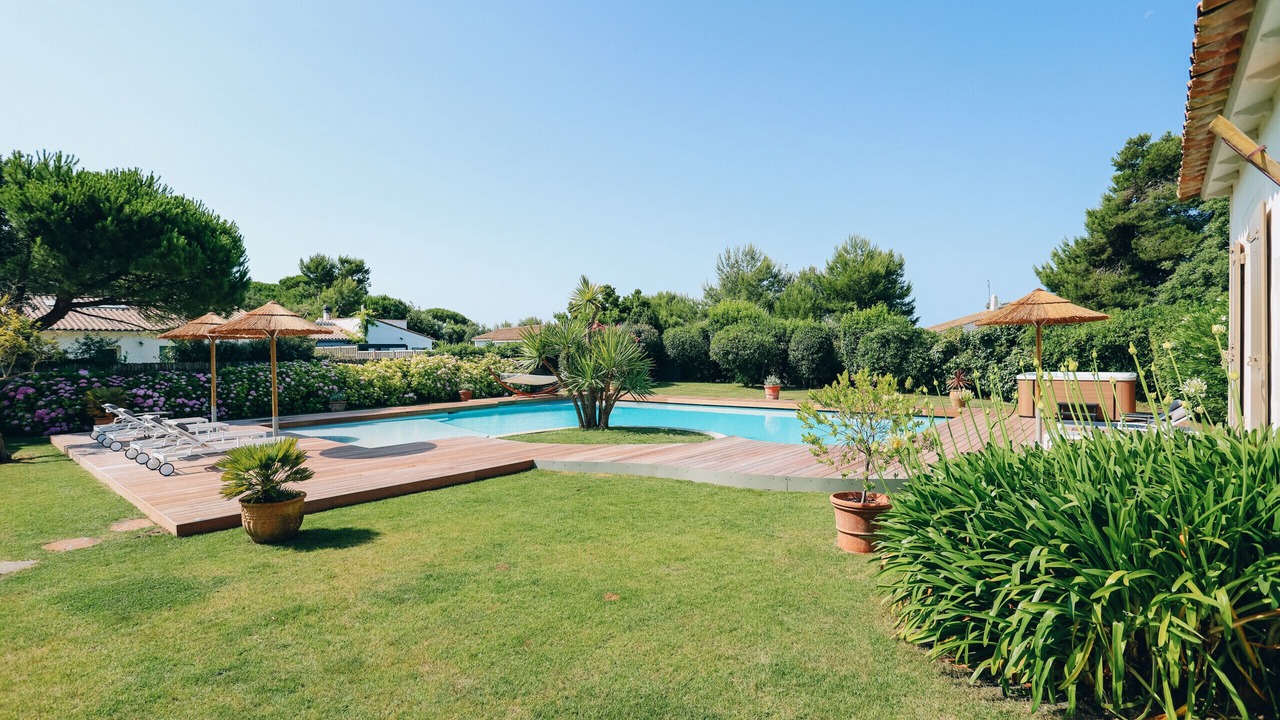 Photo of Outdoor in Les Portes-en-Re