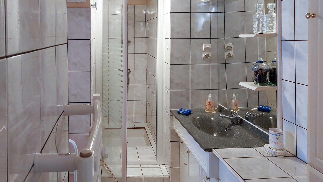 Photo of Bathroom in Bas-en-Basset