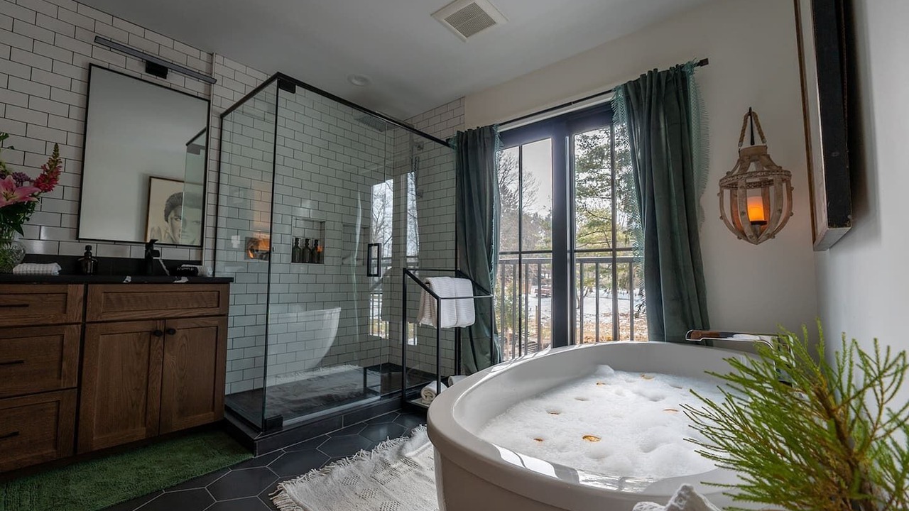 Photo of Bathroom in Douglas