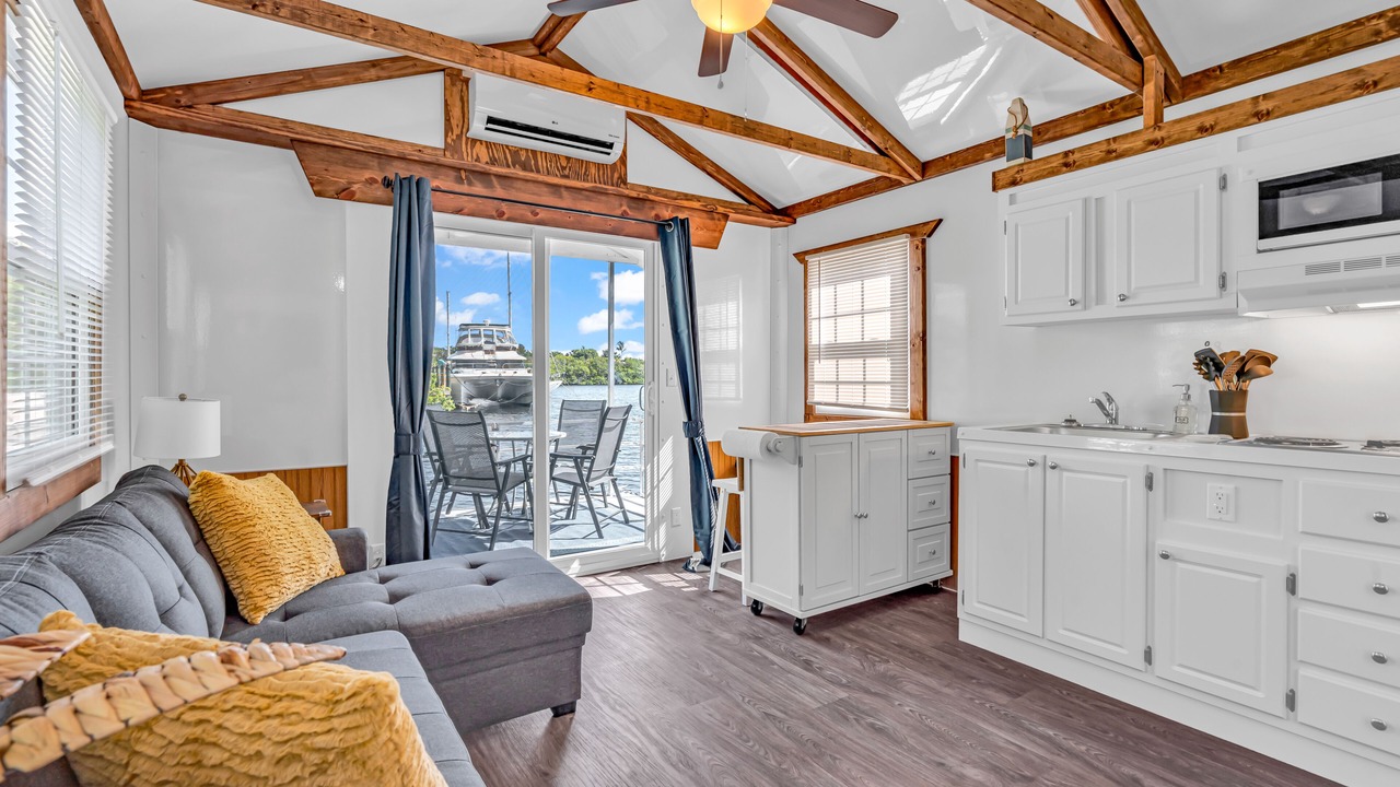 Photo of Livingroom in Islamorada