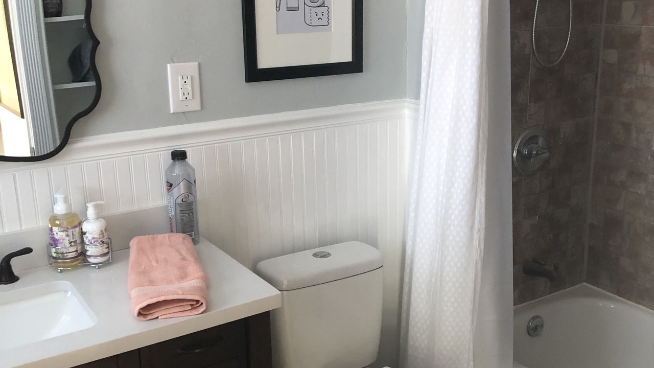 Photo of Bathroom in Fort Smith