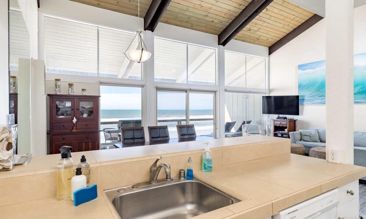 Photo of Kitchen in La Selva Beach