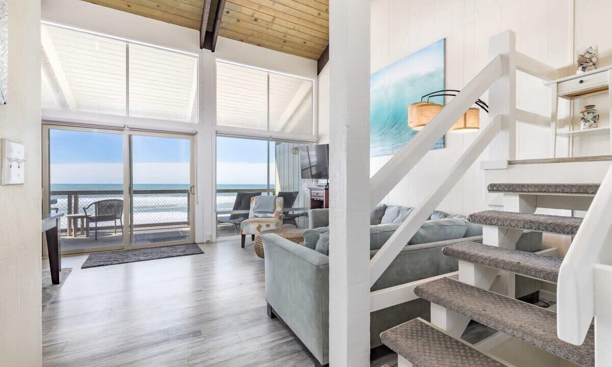 Photo of Livingroom in La Selva Beach