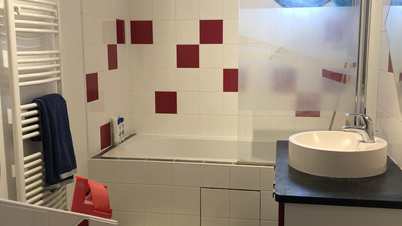 Photo of Bathroom in Doingt