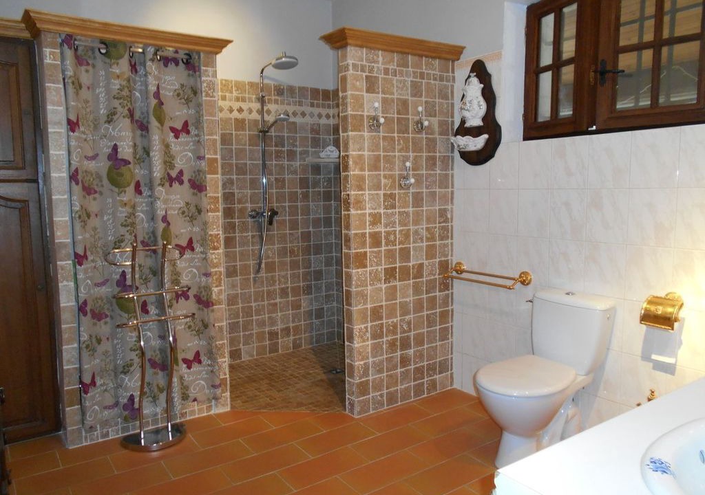 Photo of Bathroom in Caseneuve