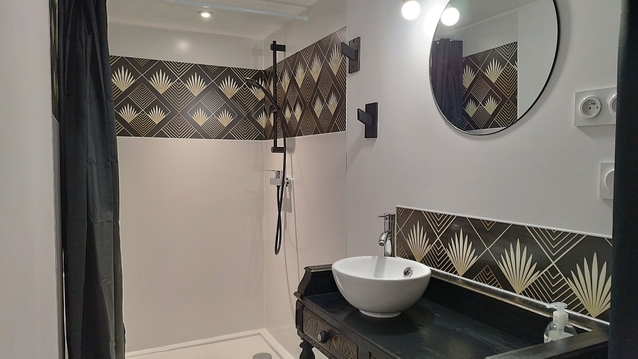 Photo of Bathroom in Celle-Levescault