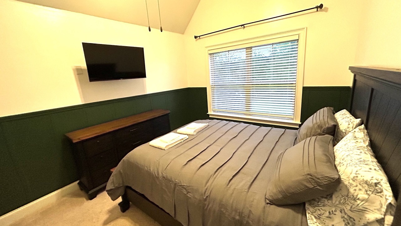 Photo of Bedroom in Grovetown