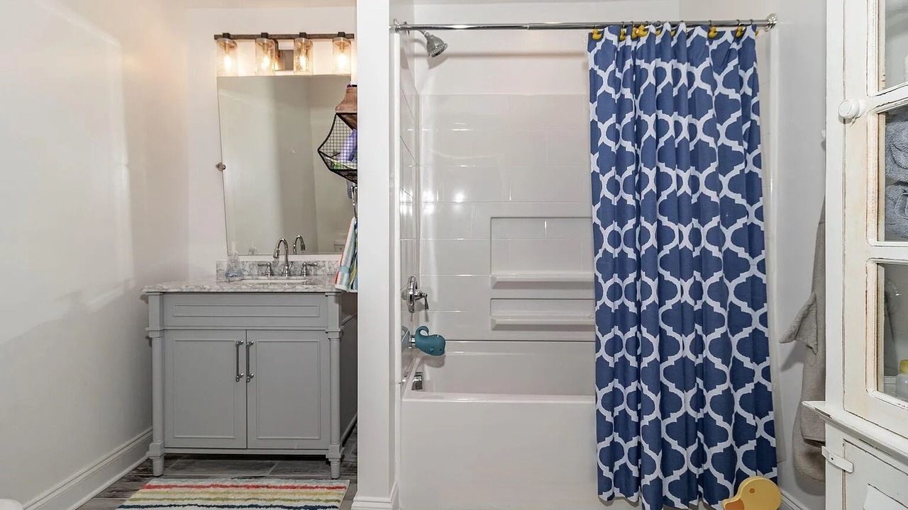Photo of Bathroom in Grovetown