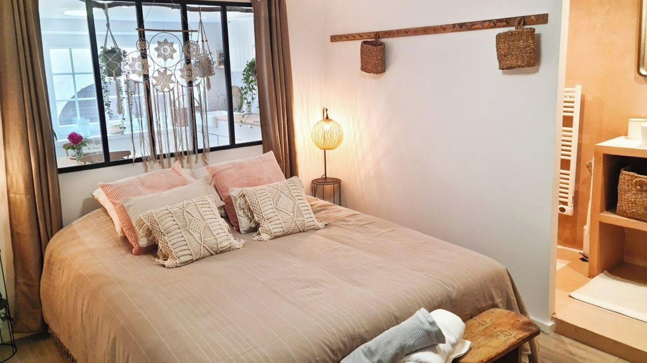 Photo of Bedroom in Chateau-Chalon