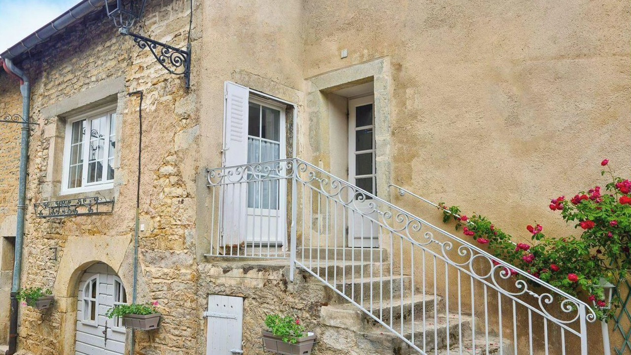 Photo of Outdoor in Chateau-Chalon