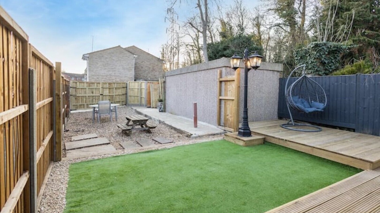 Photo of Outdoor in Watford