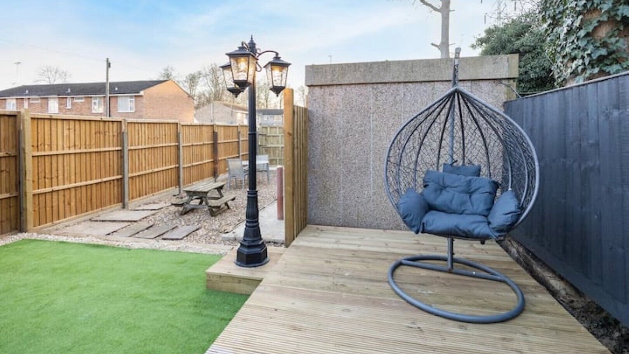 Photo of Patio Balcony in Watford