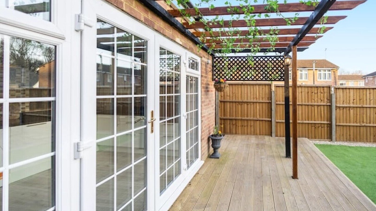 Photo of Patio Balcony in Watford
