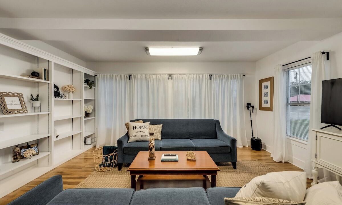 Photo of Livingroom in Palestine
