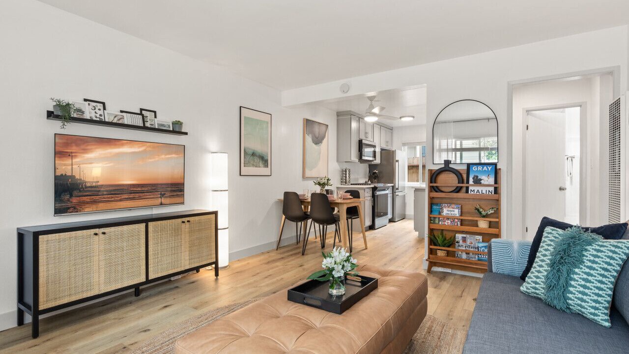Photo of Livingroom in Eastside