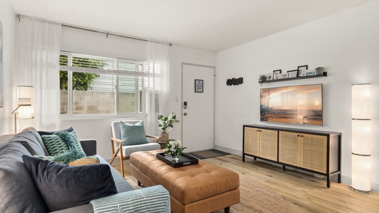 Photo of Livingroom in Eastside