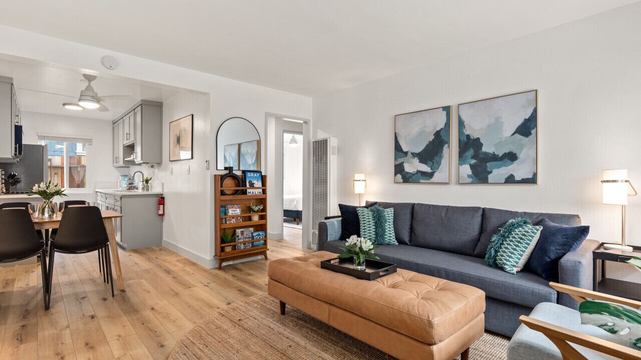 Photo of Livingroom in Eastside