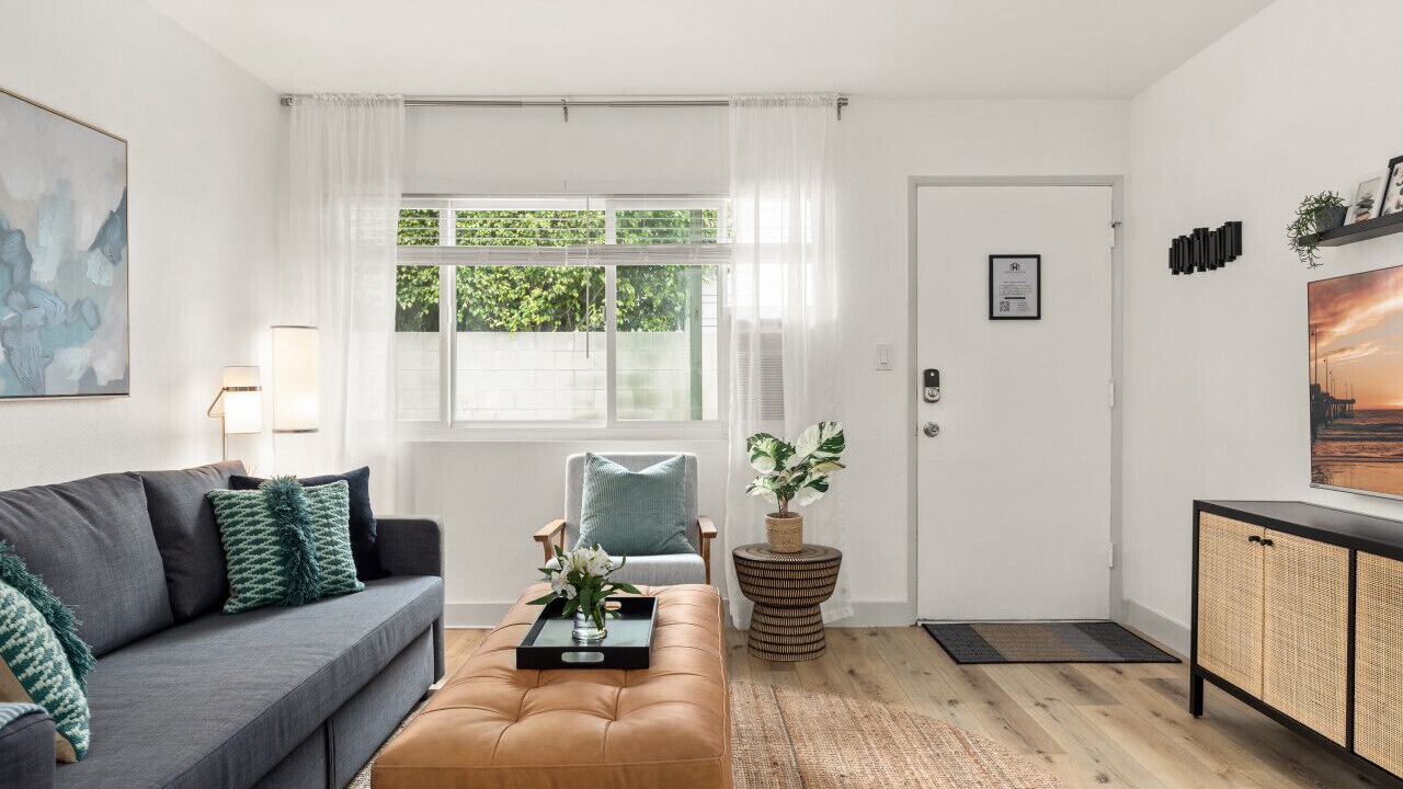 Photo of Livingroom in Eastside