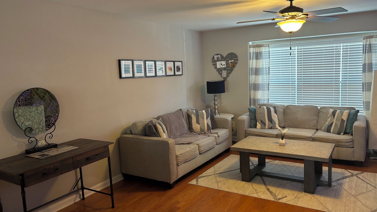 Photo of Livingroom in Brier Creek Country Club
