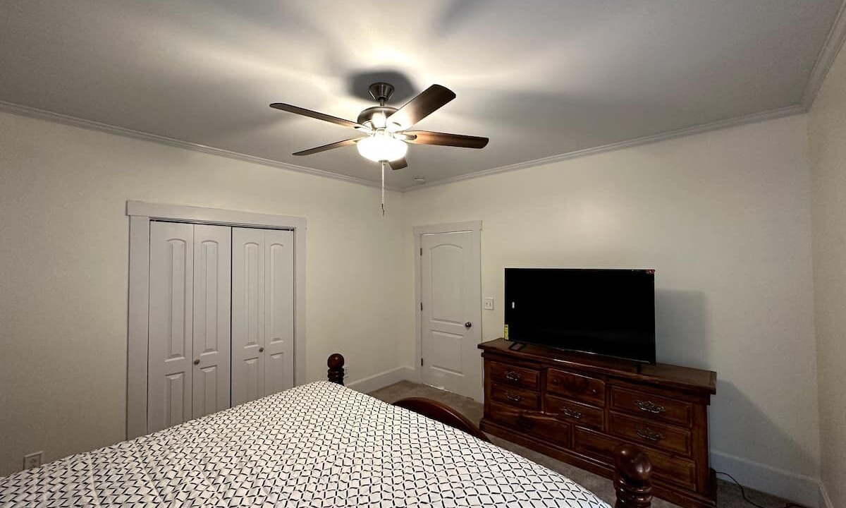 Photo of Bedroom in Etowah