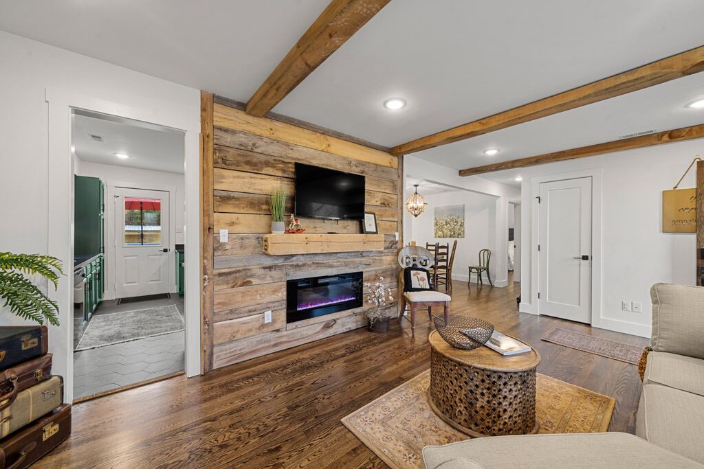 Photo of Bedroom in Royal Pines
