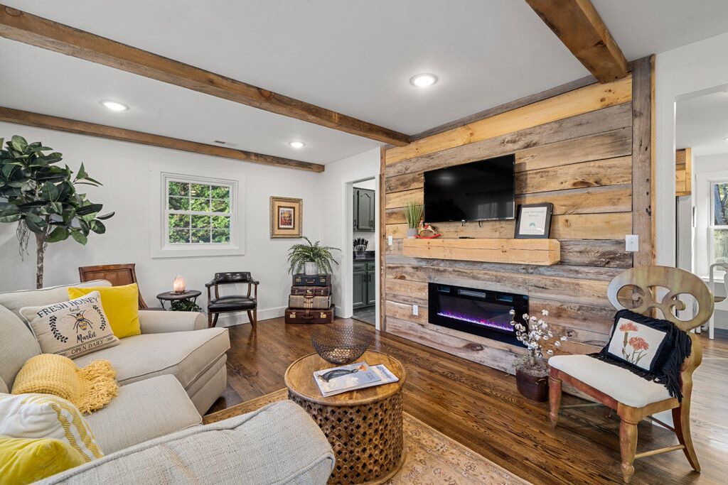 Photo of Bedroom in Royal Pines