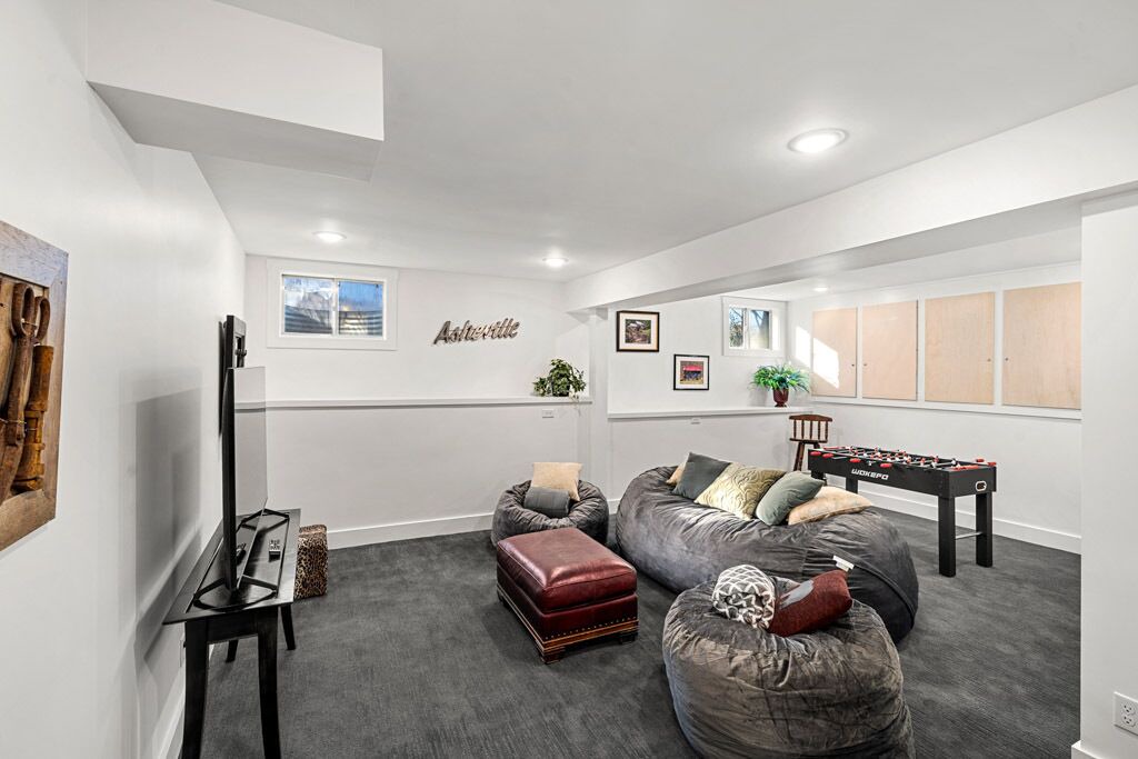 Photo of Bedroom in Royal Pines