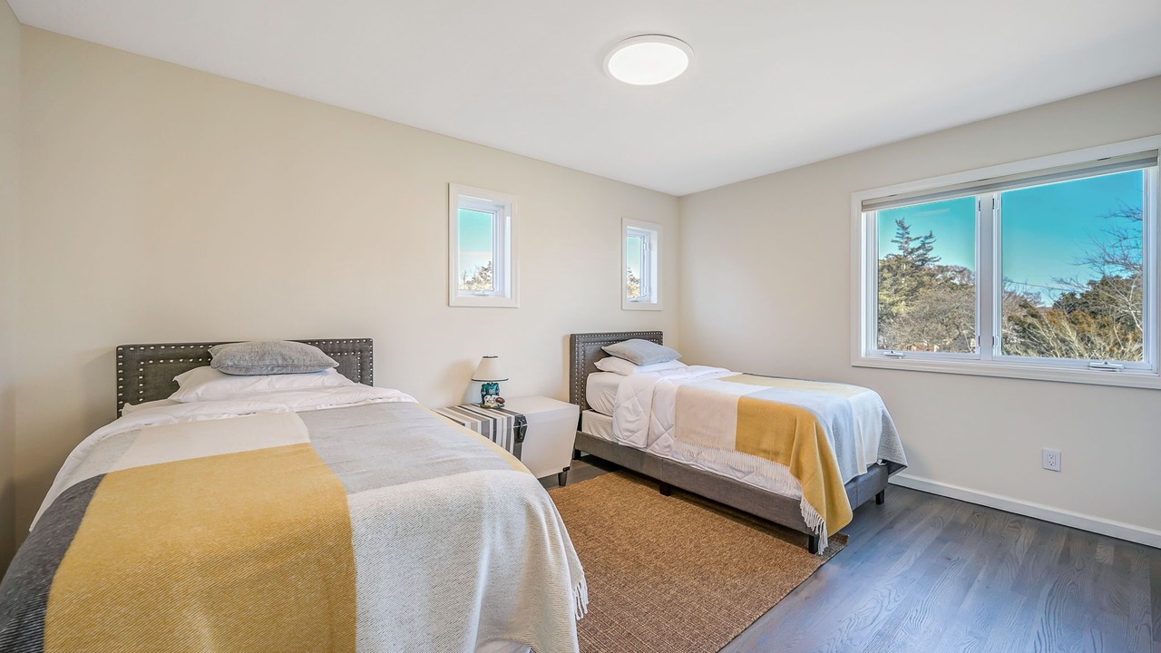 Photo of Others in Long Island