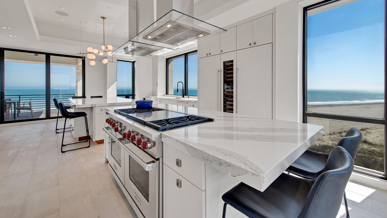 Photo of Kitchen in Debordieu Colony