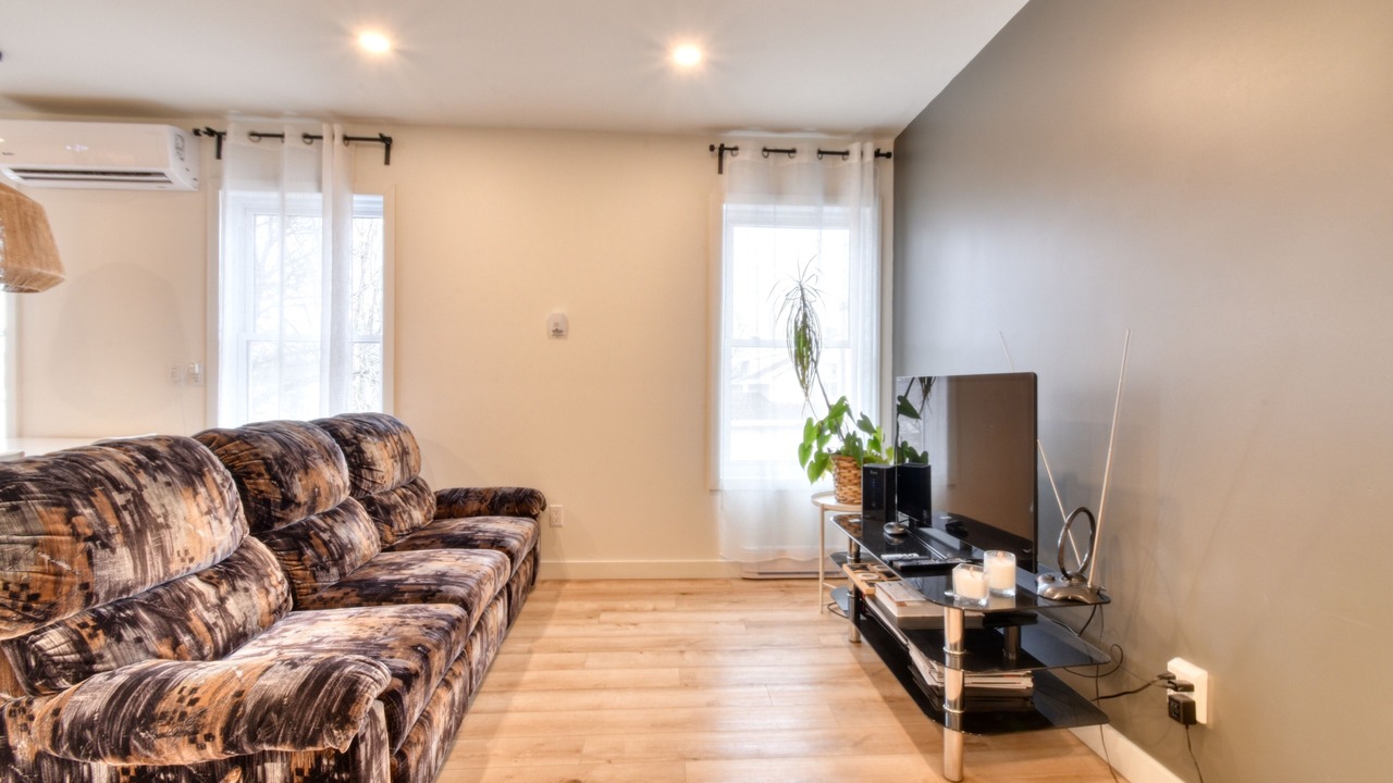 Photo of Livingroom in Duberger-Les Saules