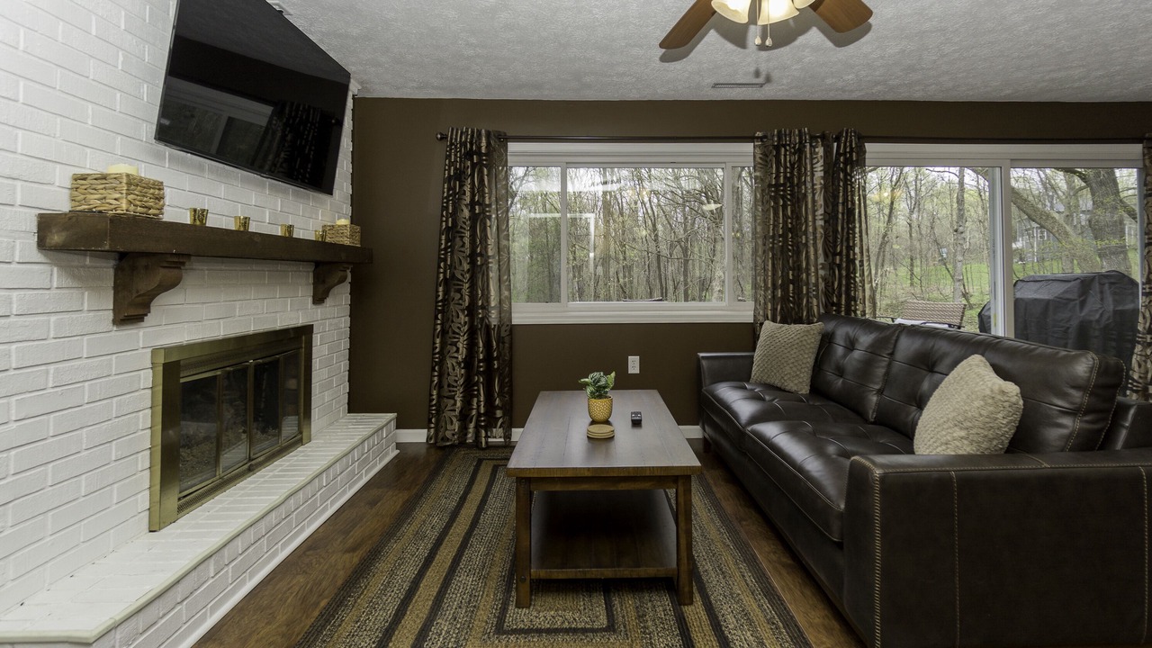 Photo of Livingroom in Battle Ground